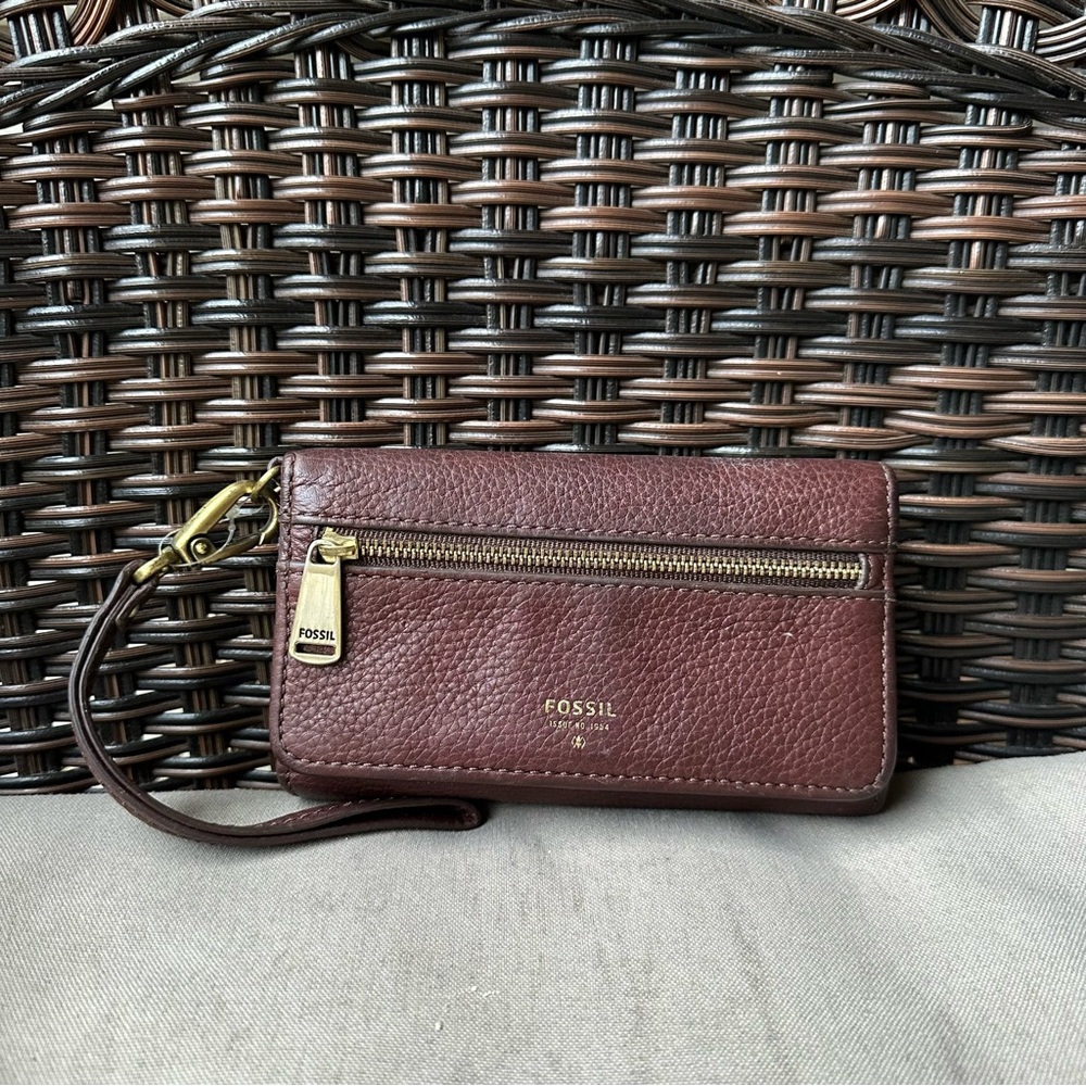 Fossil Brown Wallet - image 1